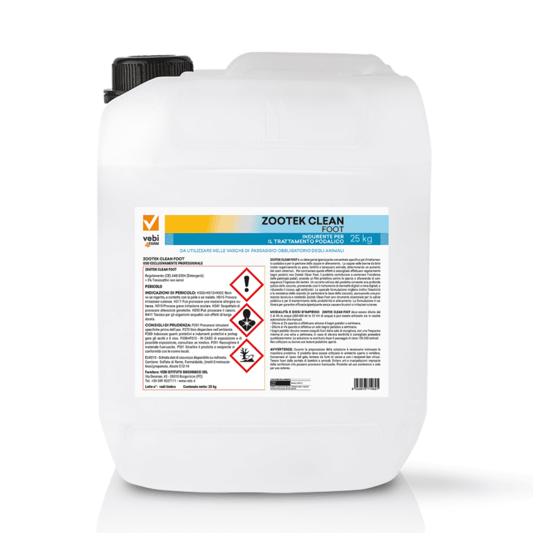 Tanica contenente detergente igienizzante concentrato per il trattamento podalico e per la gestione delle zoppie in allevamento di Vebi4FARM